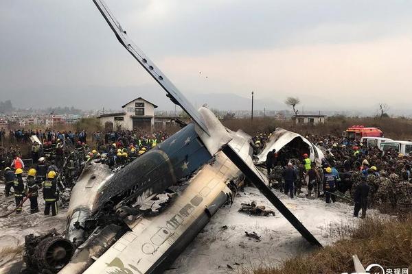 【西瓜視頻免費】低空產業“加速起飛” 預計明年民用無人機產業規模將超2000億元