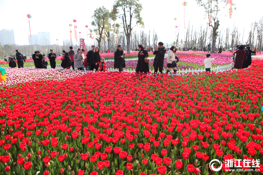 【吃瓜網(wǎng)】1月2日人民幣兌美元中間價上調(diào)5個基點